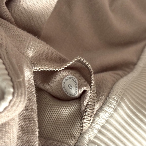 Lululemon Longline White Ribbed Sports Bra - Picture 4 of 4